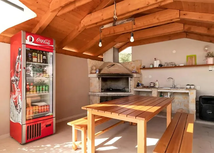 Διαμέρισμα 2 Bedroom Cozy Apartment In Bibinje